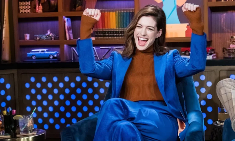 Anne Hathaway First Day Off